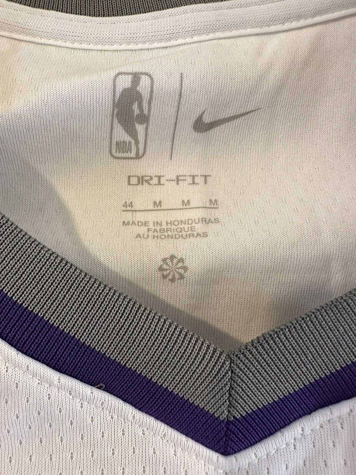 Nike NBA Sacramento Kings Association Edition Jersey FOX 5  Mens M *DF*