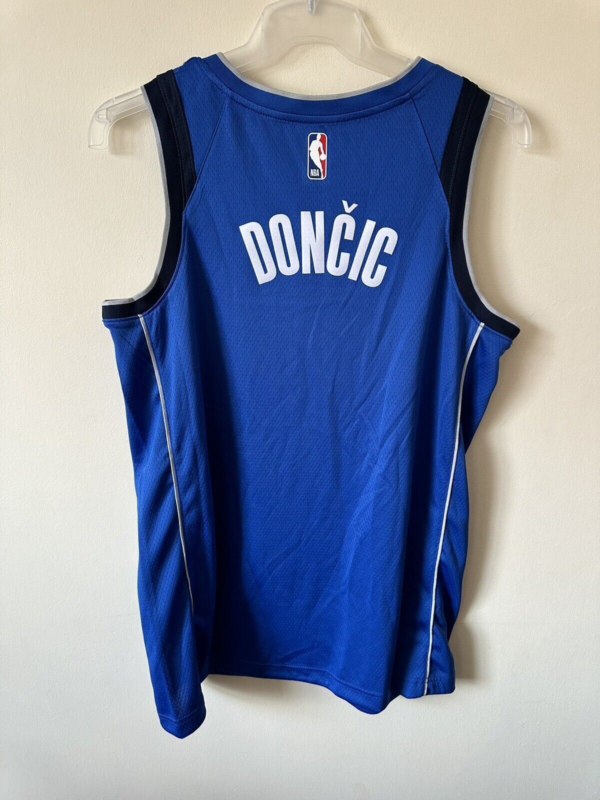 Nike NBA Dallas Mavericks Swingman Edition Jersey DONCIC Mens Medium