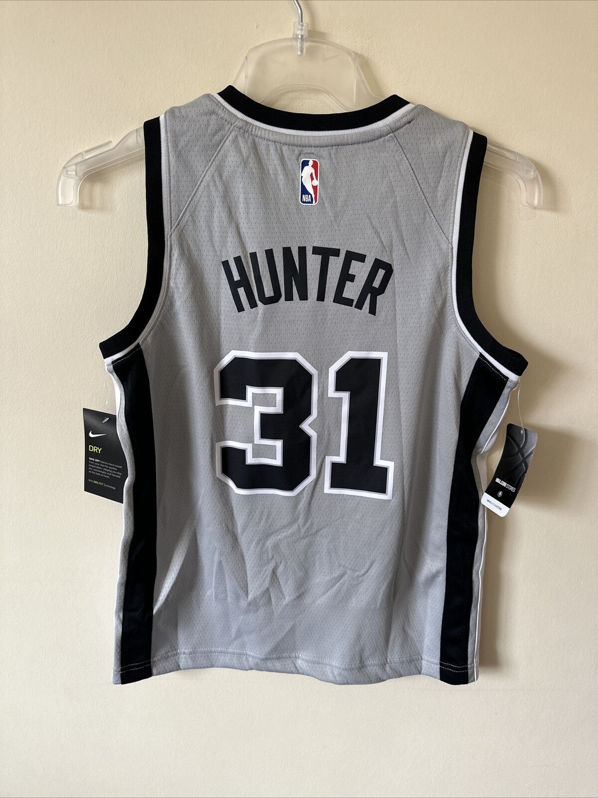 Nike NBA San Antonio Spurs Swingman Jersey HUNTER 31 Youth 10-12 Years