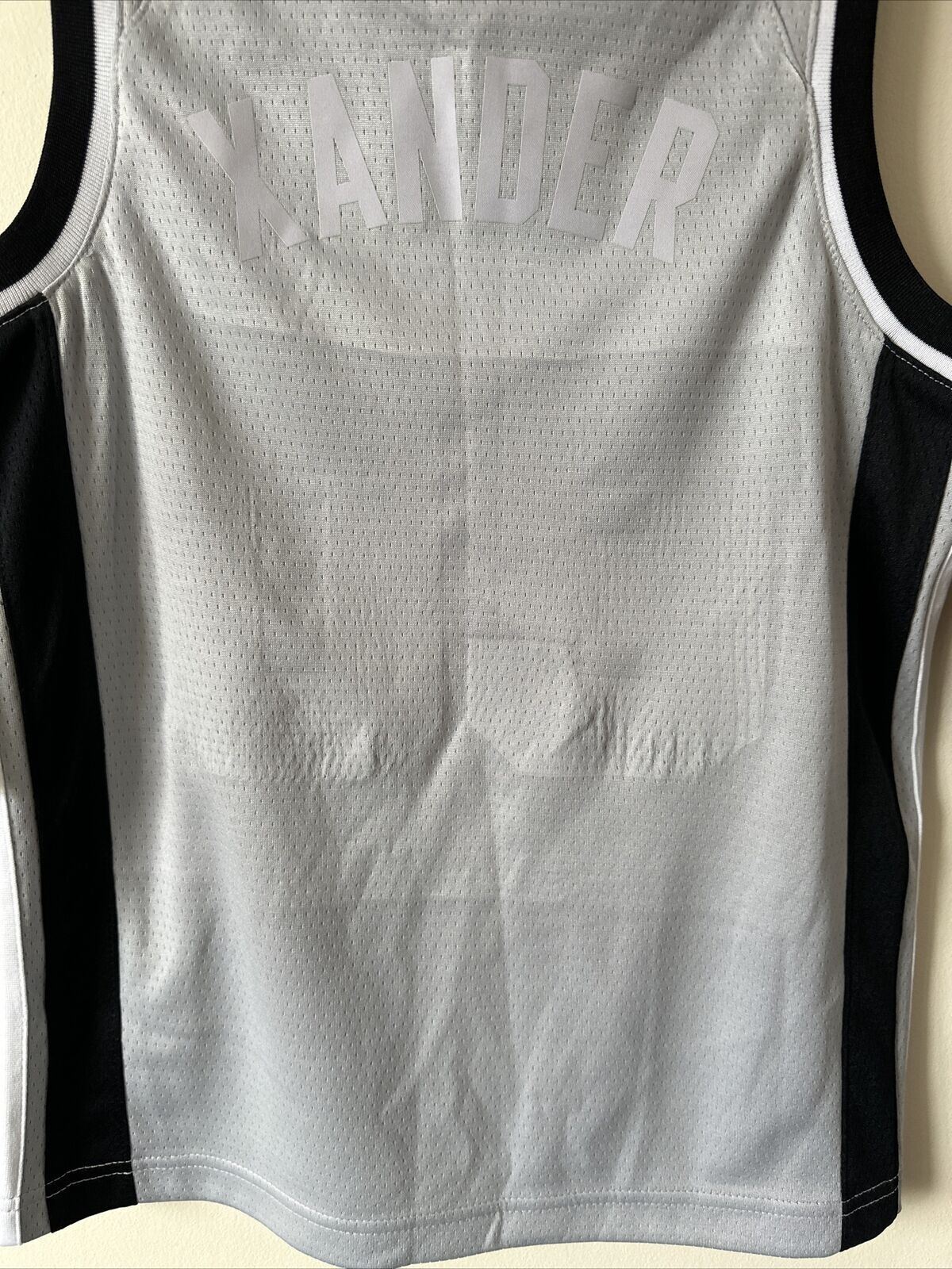 Nike NBA San Antonio Spurs Swingman Jersey ‘XANDER’ Youth 8-10 Years *DF*