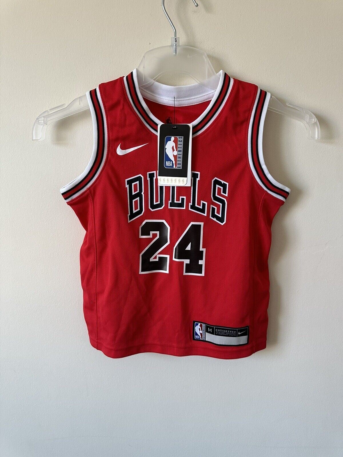 Nike NBA Chicago Bulls Icon Edition Jersey KONSTANTIN Youth 6-8 Years